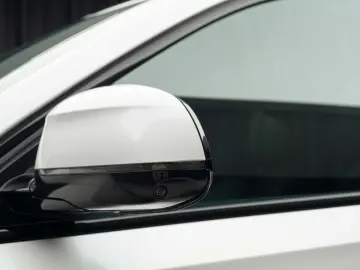 BMW X6 4.0i M Pack Pano H&K Gesture