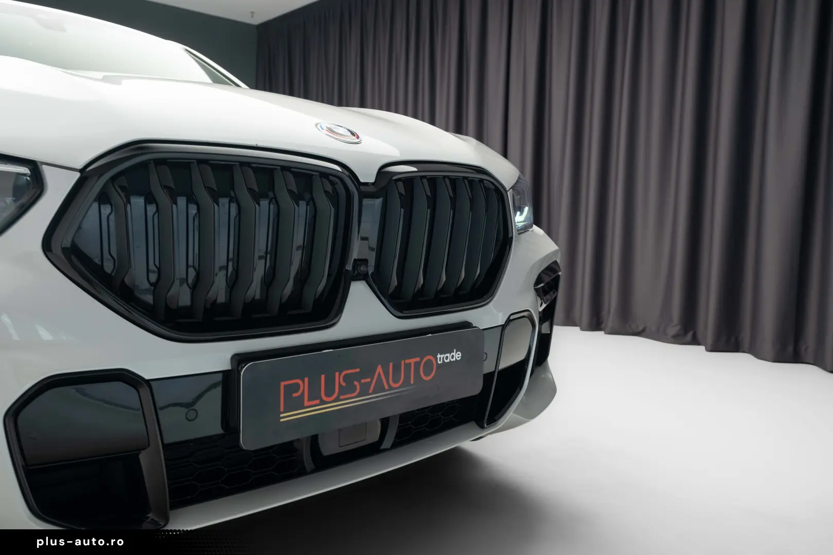 BMW X6 4.0i M Pack Pano H&K Gesture