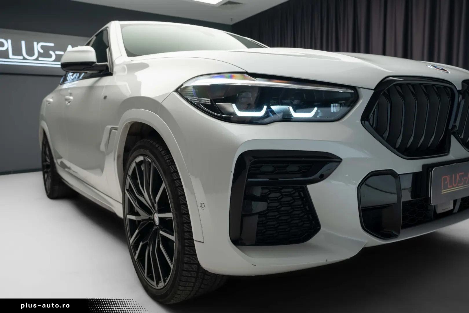 BMW X6 4.0i M Pack Pano H&K Gesture