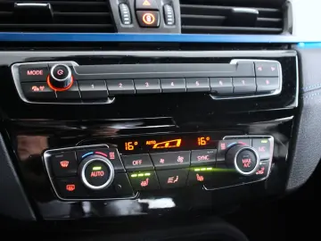 BMW X1 xDrive25e M Sport (F48)  LED ACC Kamera Leder