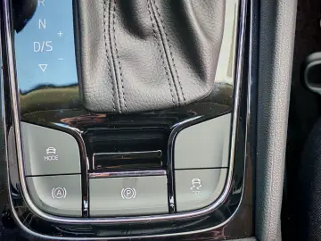 Skoda Karoq 1.5 TSI DSG Selection 150 CP