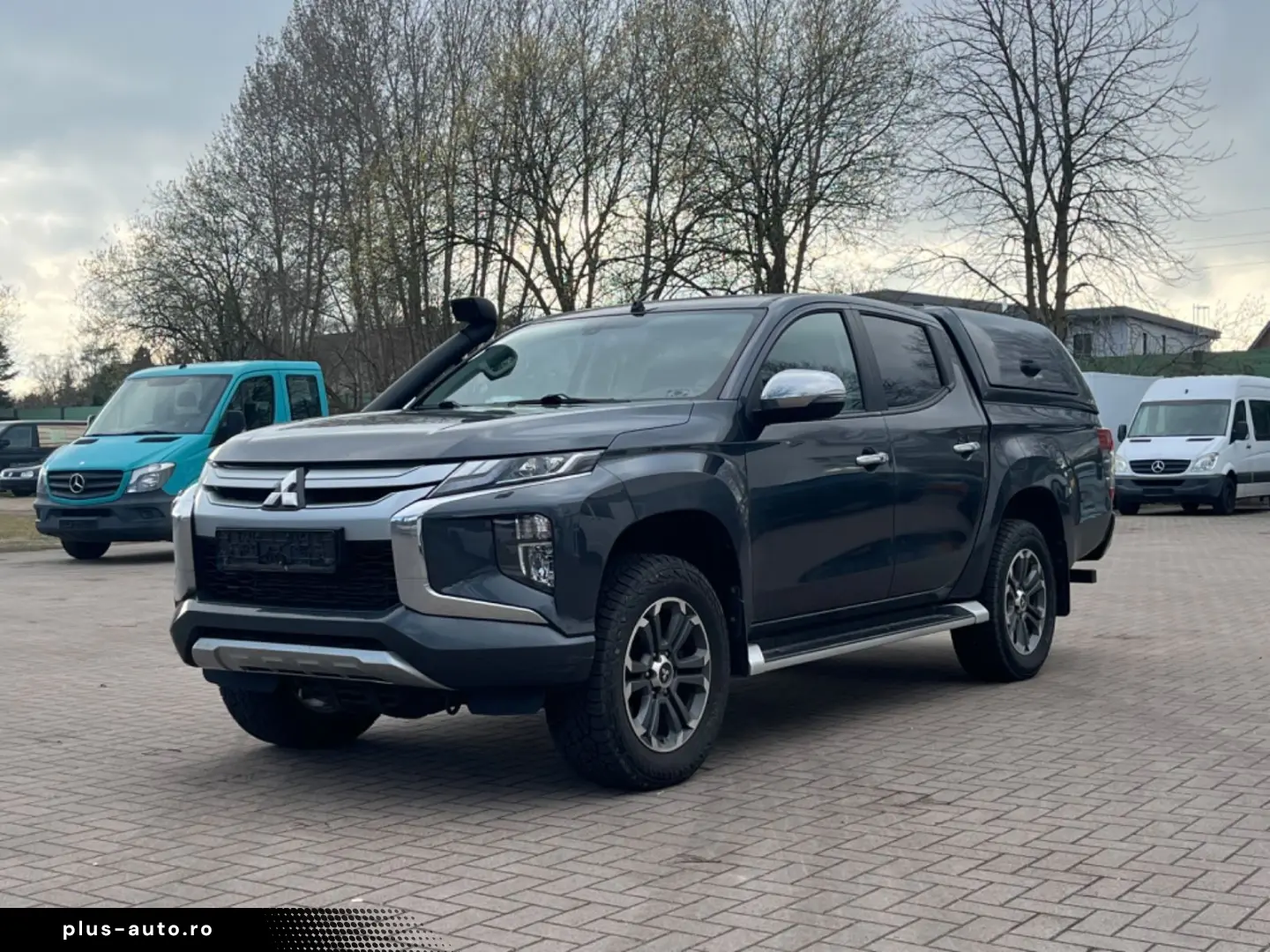 MITSUBISHI L200 Top DoKa 2 2 D 4WD HARDTOP KLIMA NAVI LEDER