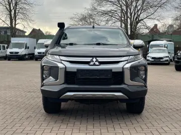 MITSUBISHI L200 Top DoKa 2 2 D 4WD HARDTOP KLIMA NAVI LEDER