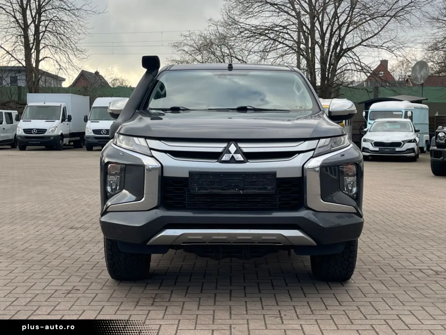 MITSUBISHI L200 Top DoKa 2 2 D 4WD HARDTOP KLIMA NAVI LEDER