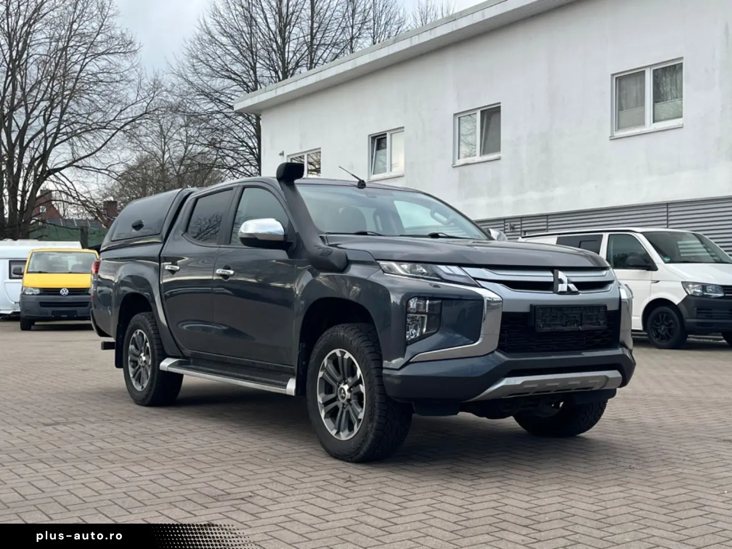 MITSUBISHI L200 Top DoKa 2 2 D 4WD HARDTOP KLIMA NAVI LEDER