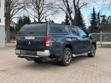 MITSUBISHI L200 Top DoKa 2 2 D 4WD HARDTOP KLIMA NAVI LEDER