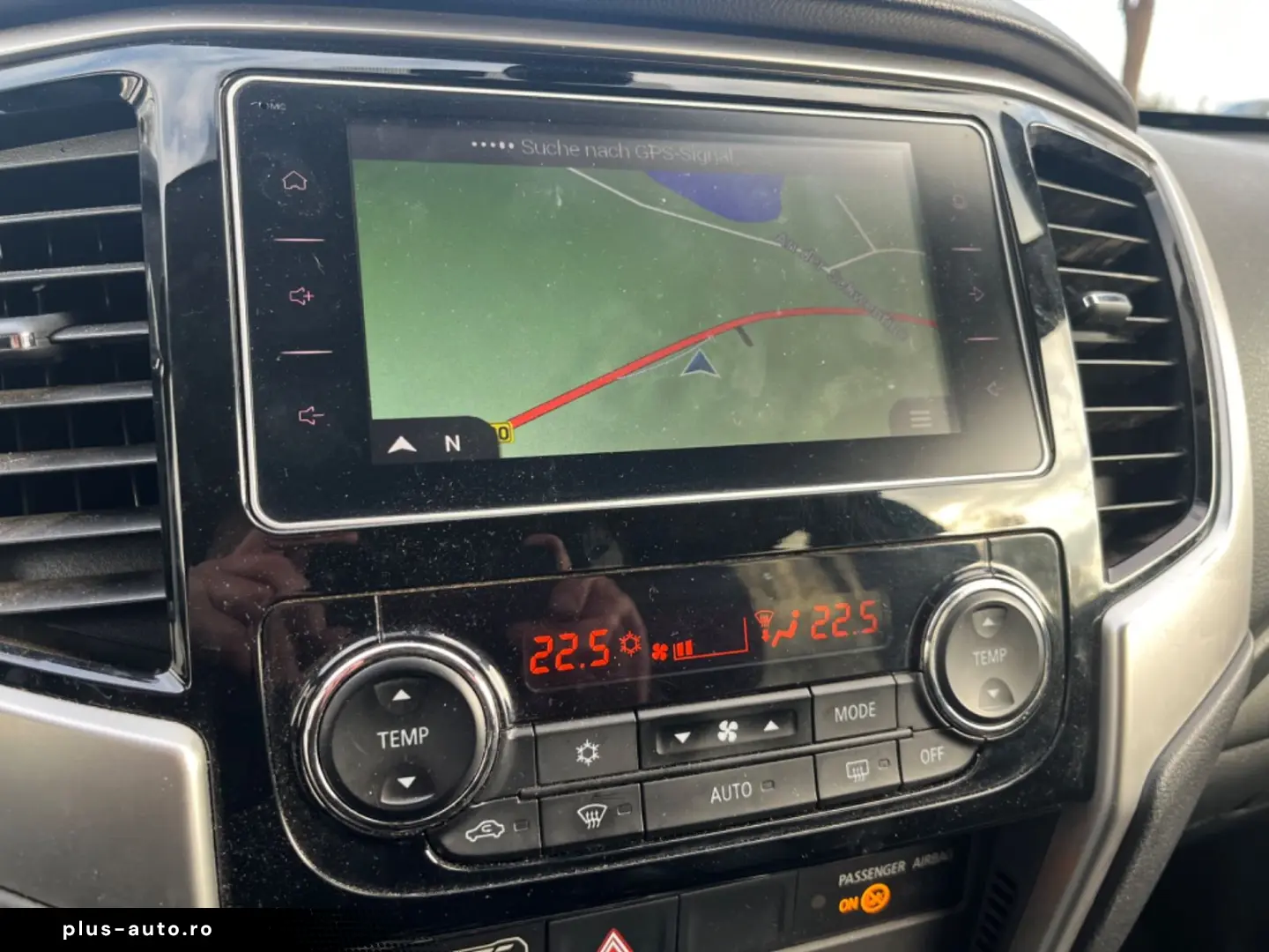 MITSUBISHI L200 Top DoKa 2 2 D 4WD HARDTOP KLIMA NAVI LEDER