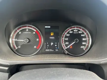 MITSUBISHI L200 Top DoKa 2 2 D 4WD HARDTOP KLIMA NAVI LEDER