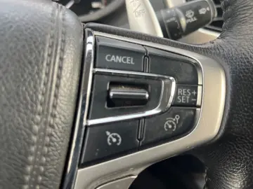 MITSUBISHI L200 Top DoKa 2 2 D 4WD HARDTOP KLIMA NAVI LEDER