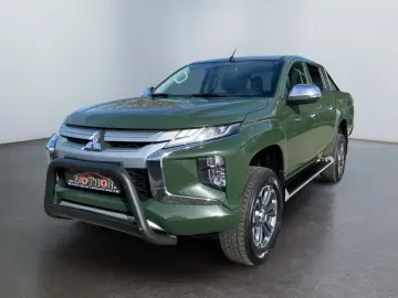MITSUBISHI L200 TOP 2.2 DI-D 4WD TEMP SHZ PDC NAVI 2xKlima
