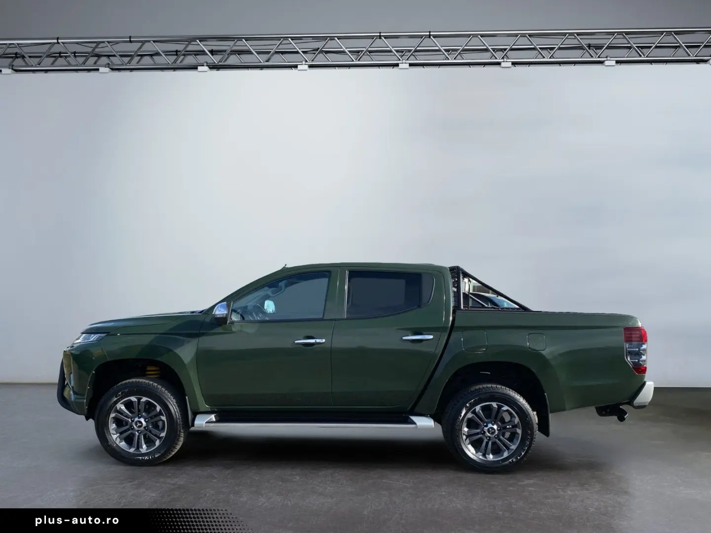 MITSUBISHI L200 TOP 2.2 DI-D 4WD TEMP SHZ PDC NAVI 2xKlima