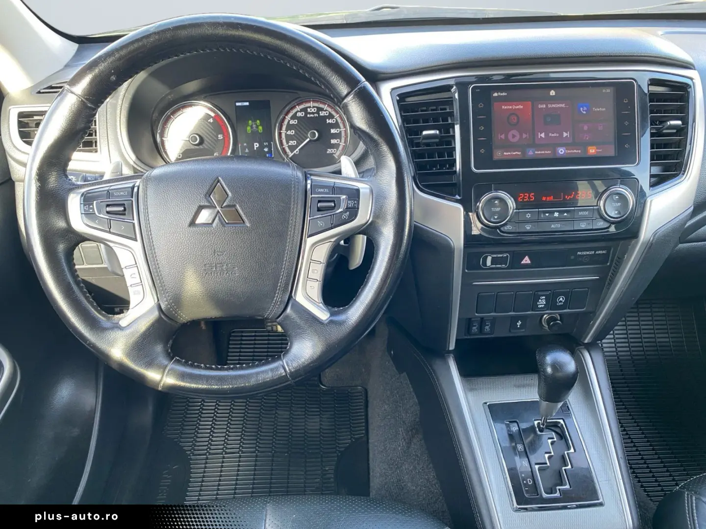 MITSUBISHI L200 TOP 2.2 DI-D 4WD TEMP SHZ PDC NAVI 2xKlima