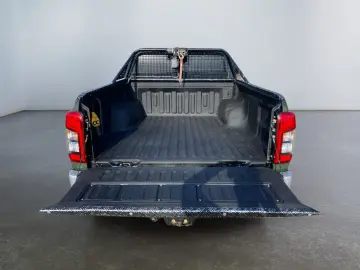 MITSUBISHI L200 TOP 2.2 DI-D 4WD TEMP SHZ PDC NAVI 2xKlima