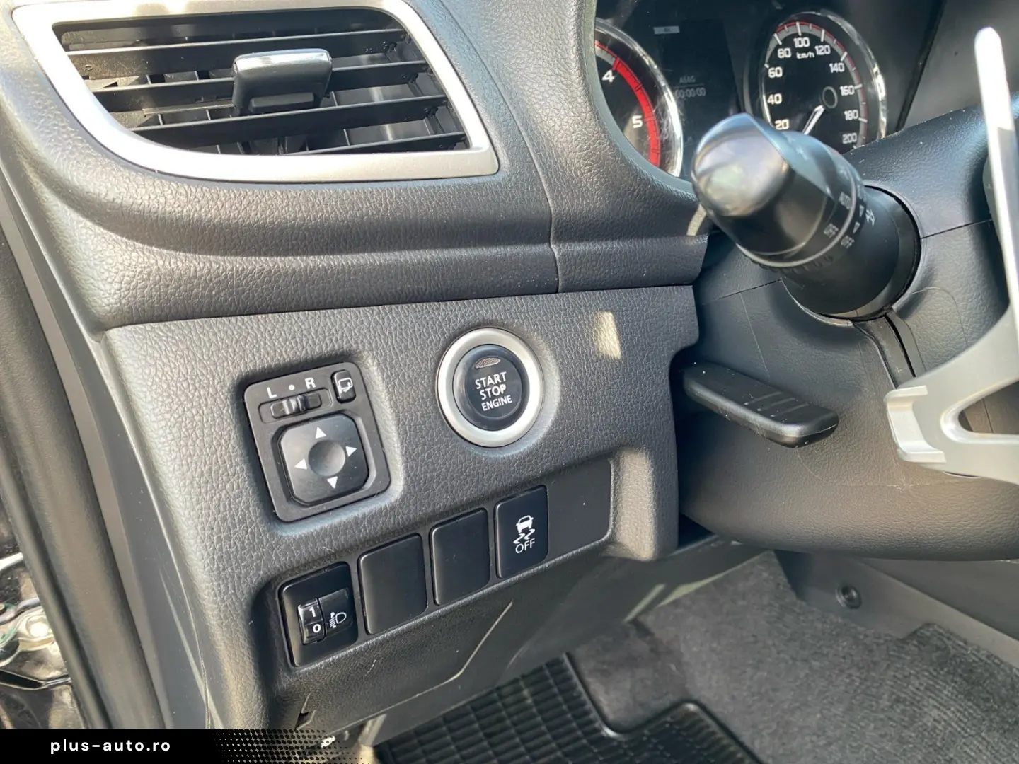 MITSUBISHI L200 TOP 2.2 DI-D 4WD TEMP SHZ PDC NAVI 2xKlima