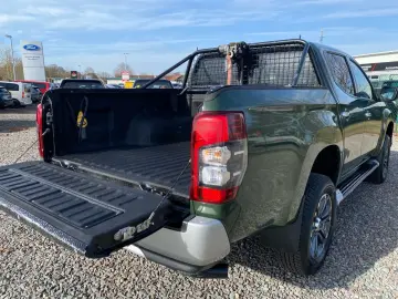 MITSUBISHI L200 TOP 2.2 DI-D 4WD TEMP SHZ PDC NAVI 2xKlima