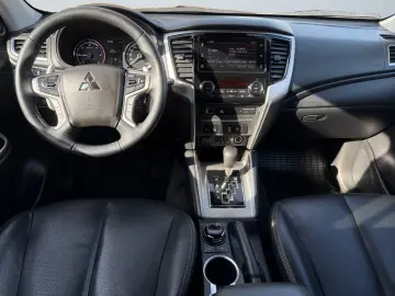 MITSUBISHI L200 TOP 2.2 DI-D 4WD