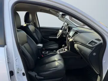 MITSUBISHI L200 TOP 2.2 DI-D 4WD