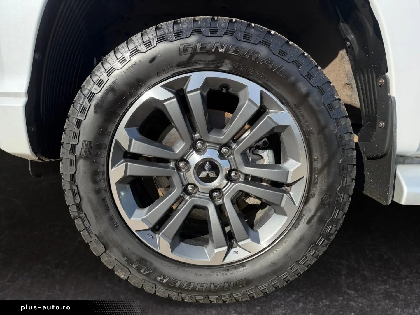 MITSUBISHI L200 TOP 2.2 DI-D 4WD