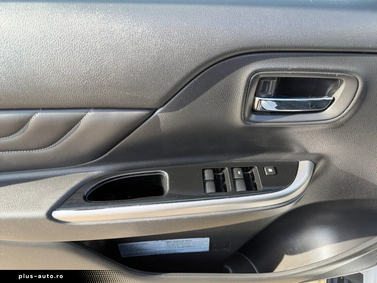 MITSUBISHI L200 TOP 2.2 DI-D 4WD