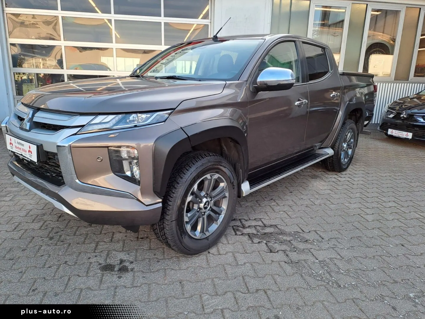 MITSUBISHI L200 2.2 DI-D Automatik Top Doppelkabine 4WD