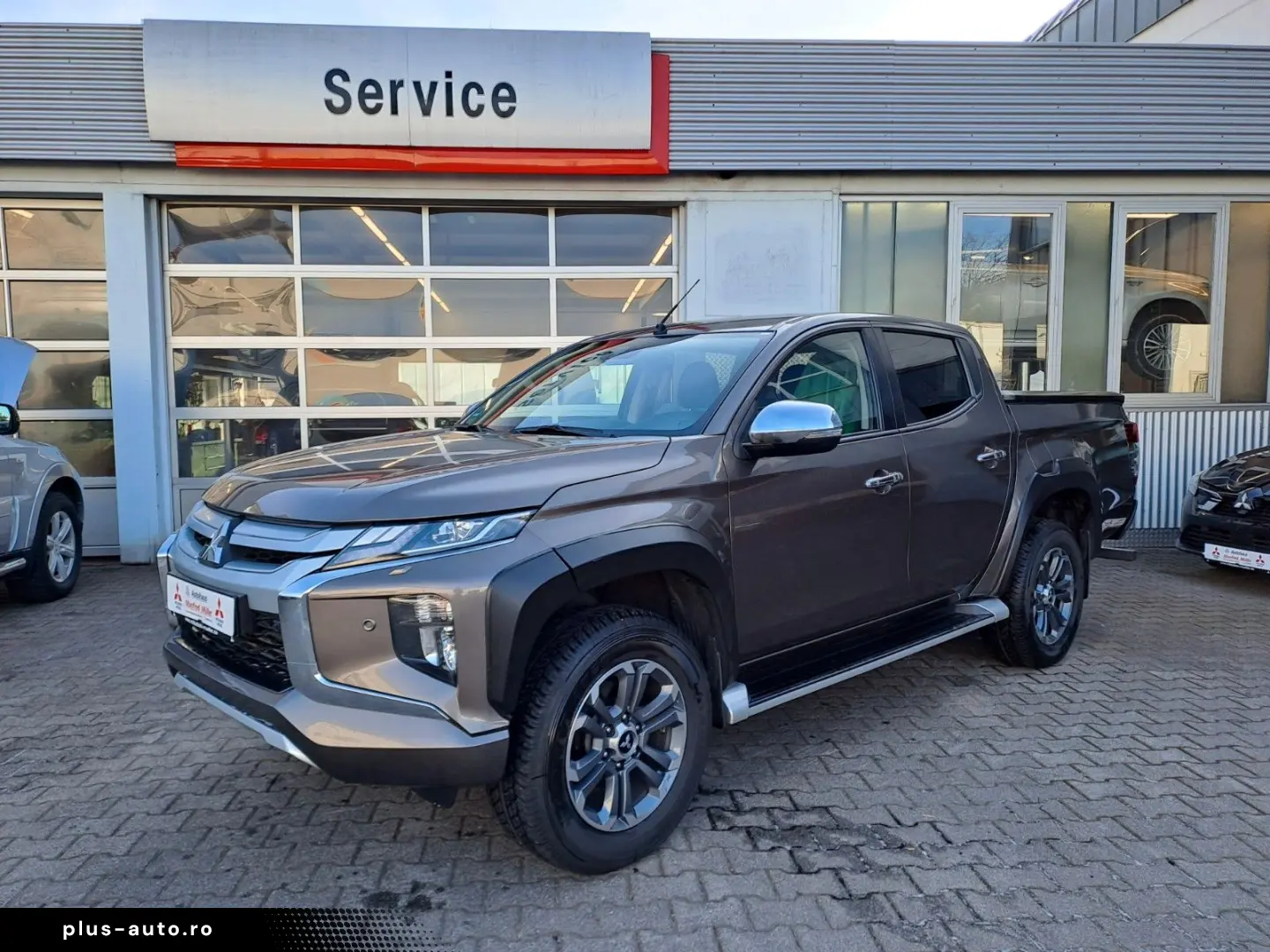 MITSUBISHI L200 2.2 DI-D Automatik Top Doppelkabine 4WD