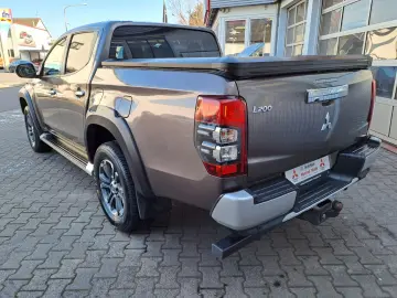 MITSUBISHI L200 2.2 DI-D Automatik Top Doppelkabine 4WD