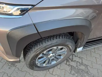 MITSUBISHI L200 2.2 DI-D Automatik Top Doppelkabine 4WD