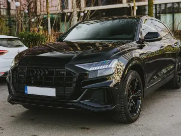 AUDI Q8 50 TDI