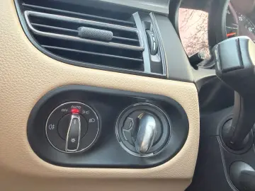 PORSCHE MACAN Distronic Lane Assist Panoramic Bose LED Incal