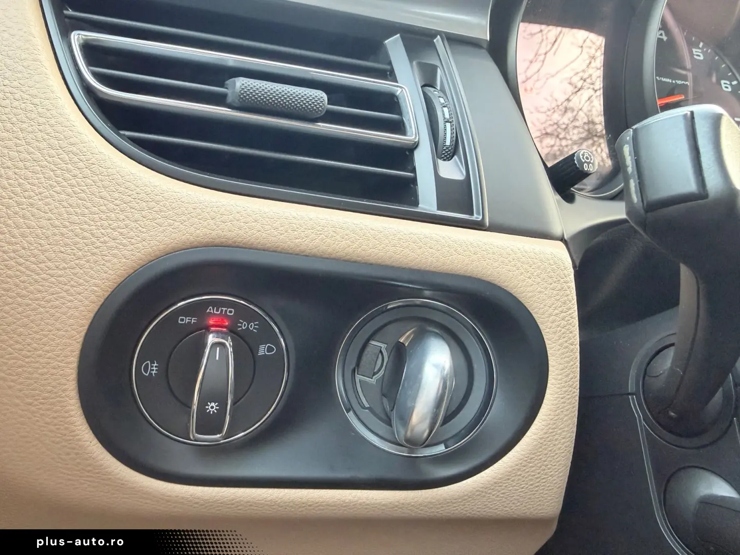 PORSCHE MACAN Distronic Lane Assist Panoramic Bose LED Incal