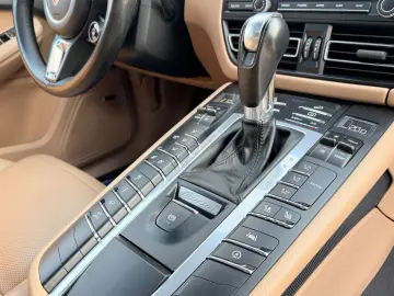 PORSCHE MACAN Distronic Lane Assist Panoramic Bose LED Incal