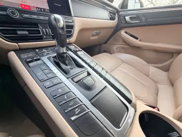 PORSCHE MACAN Distronic Lane Assist Panoramic Bose LED Incal