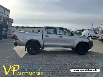 TOYOTA Hilux Double Cab Duty 4x4