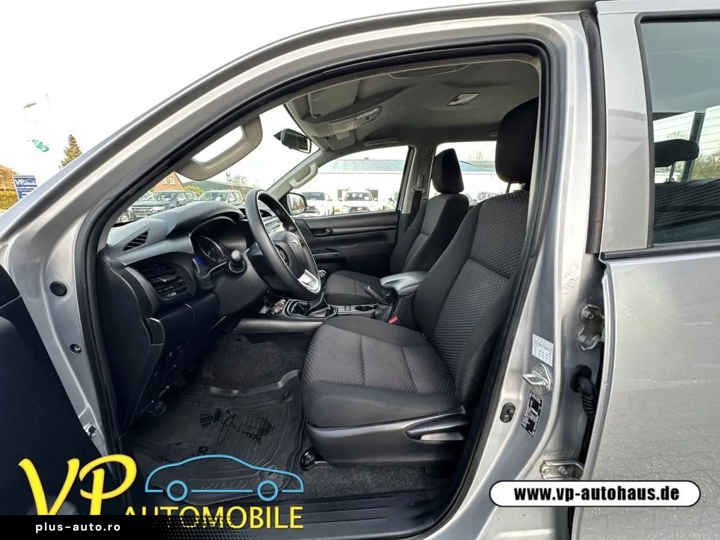 TOYOTA Hilux Double Cab Duty 4x4