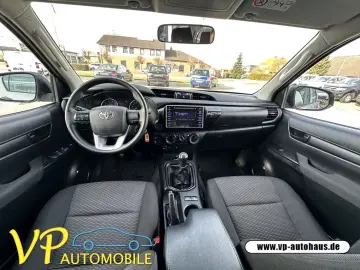 TOYOTA Hilux Double Cab Duty 4x4