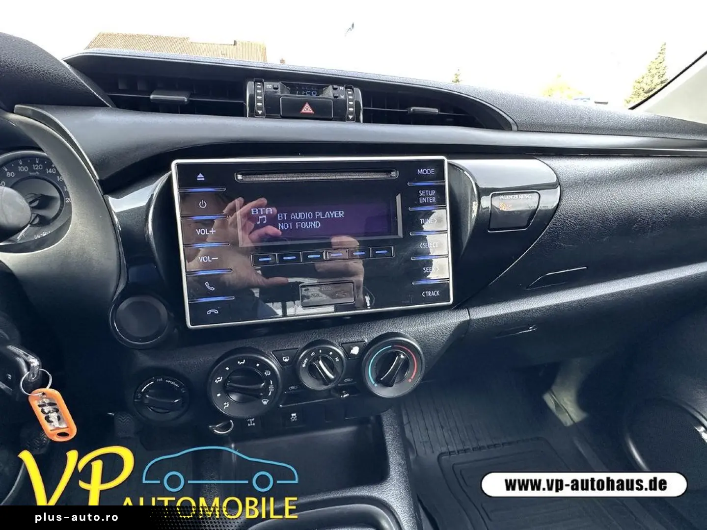 TOYOTA Hilux Double Cab Duty 4x4