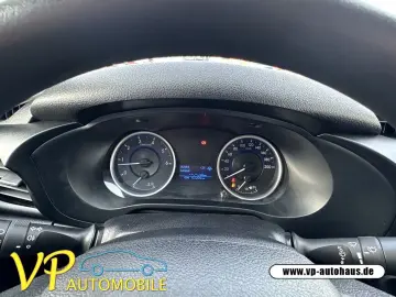 TOYOTA Hilux Double Cab Duty 4x4