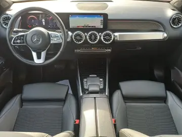 MERCEDES-BENZ GLB 200 1.3 benzina 163CP 7 locuri