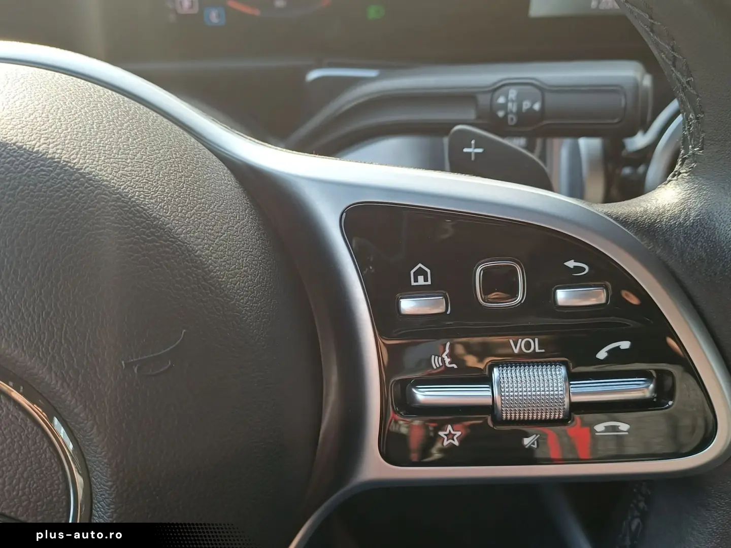 MERCEDES-BENZ GLB 200 1.3 benzina 163CP 7 locuri