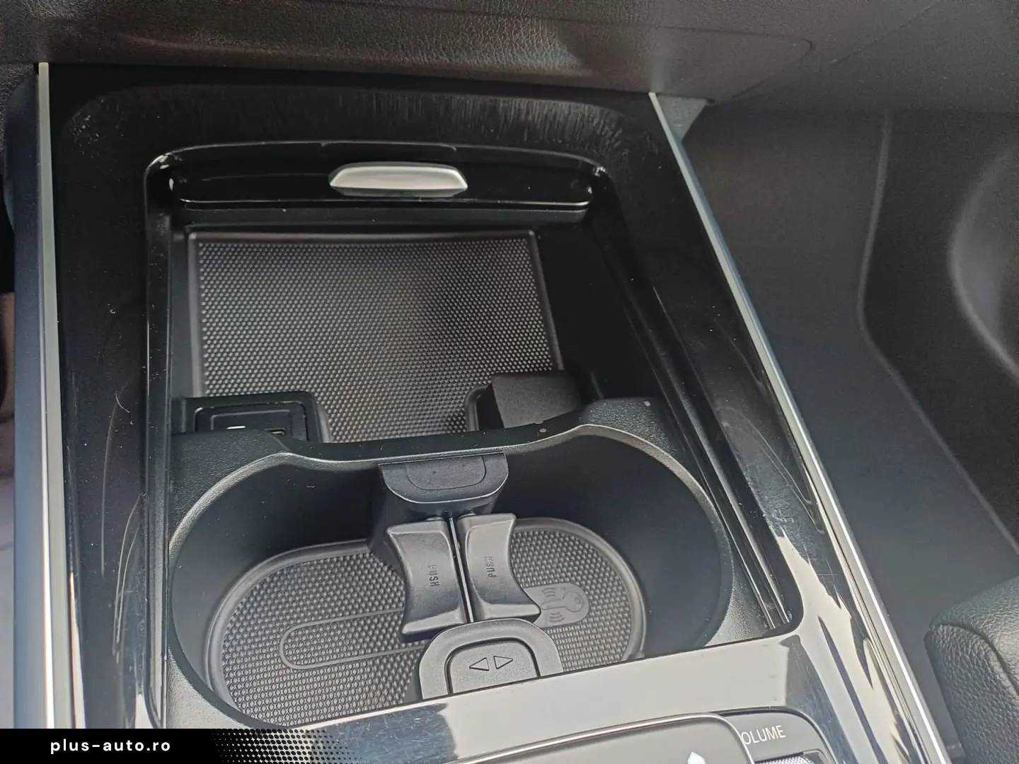 MERCEDES-BENZ GLB 200 1.3 benzina 163CP 7 locuri