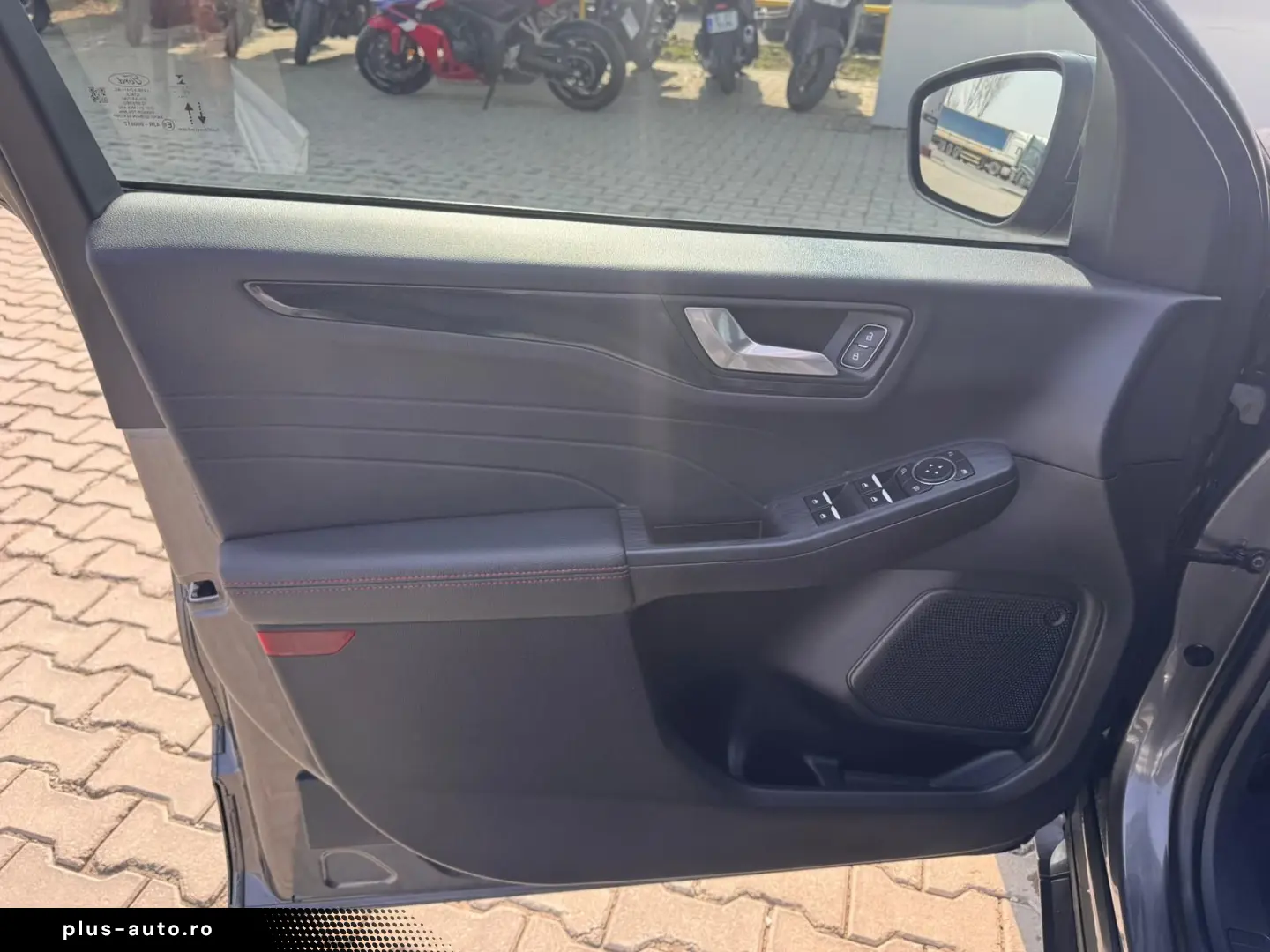 FORD Kuga 2.5 Duratec FHEV AWD ST-Line