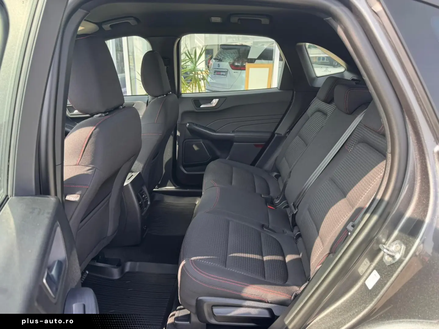 FORD Kuga 2.5 Duratec FHEV AWD ST-Line