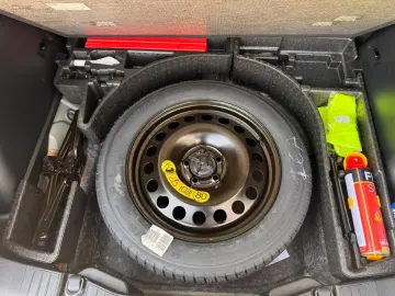 FORD Kuga 2.5 Duratec FHEV AWD ST-Line