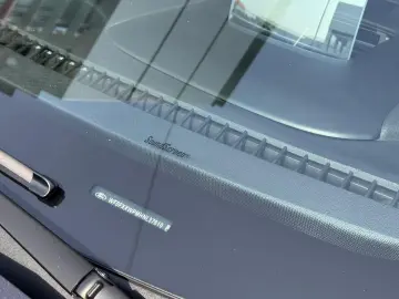 FORD Kuga 2.5 Duratec FHEV AWD ST-Line