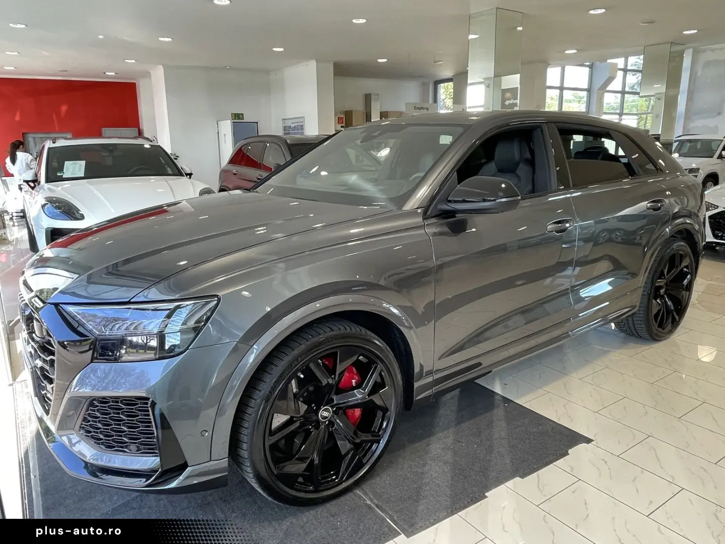 AUDI RSQ8 4.0TFSI quattro4M  V8 PANO B&O HUD