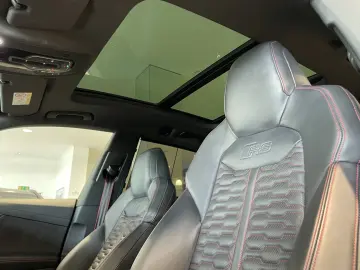 AUDI RSQ8 4.0TFSI quattro4M  V8 PANO B&O HUD