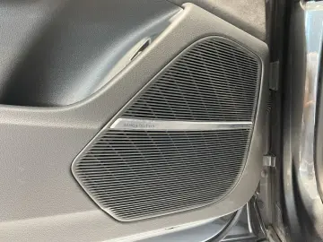 AUDI RSQ8 4.0TFSI quattro4M  V8 PANO B&O HUD