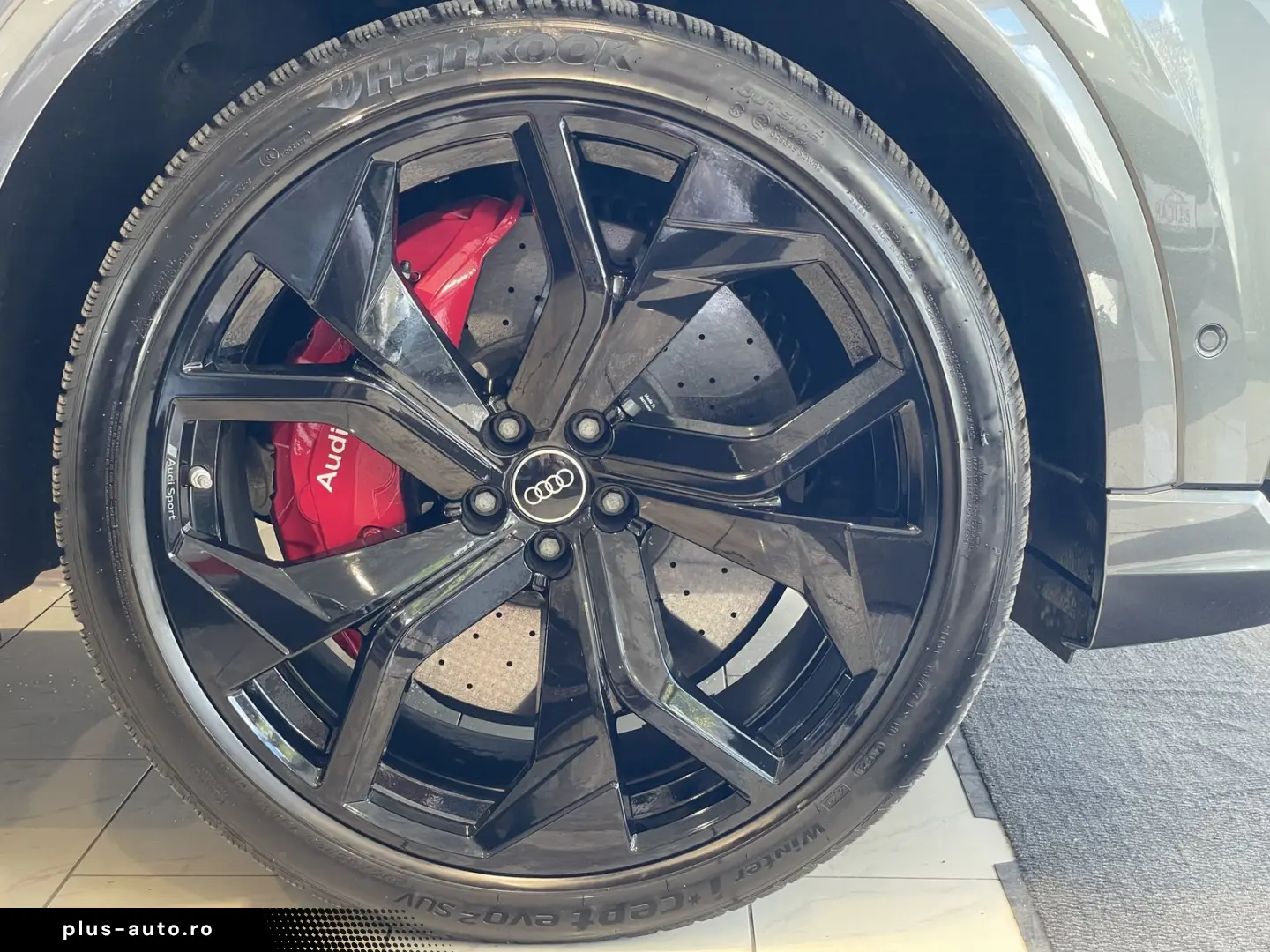 AUDI RSQ8 4.0TFSI quattro4M  V8 PANO B&O HUD