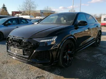 AUDI RS Q8 4.0 TFSI quattro PANO MATRIX STANDHZG AHK