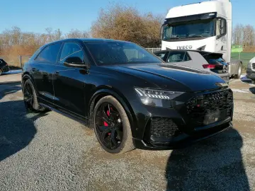 AUDI RS Q8 4.0 TFSI quattro PANO MATRIX STANDHZG AHK